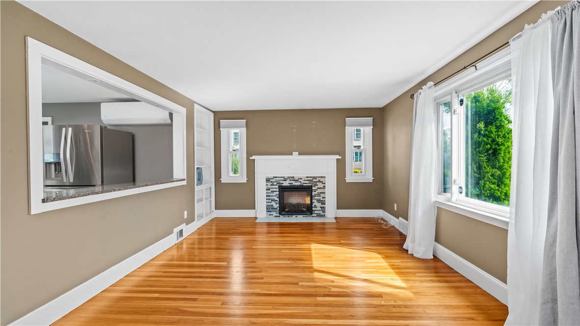 339 George Arden Avenue Warwick, RI 02886 - Photo 6 of 42