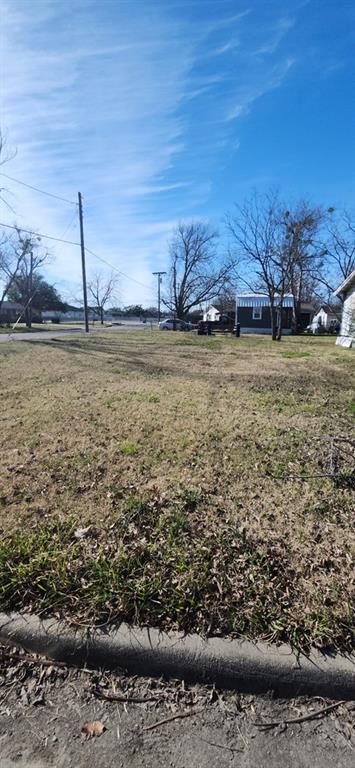 Tbd South Wilson Street Kaufman, TX 75142 - Photo 3 of 6 a view of a field with an ocean