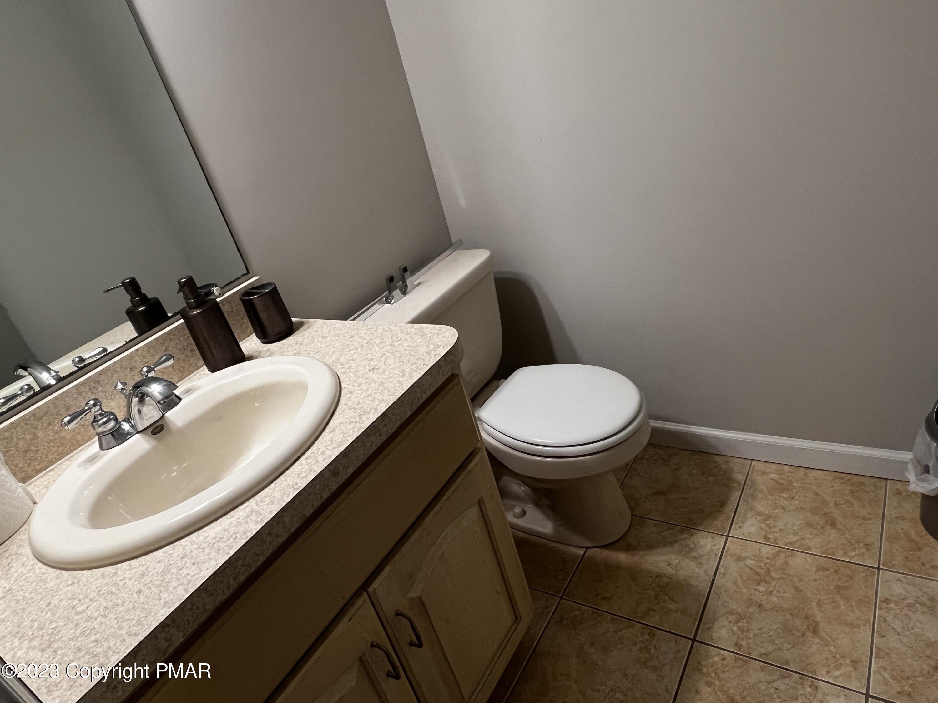 6141 Decker Road Bushkill, PA 18324 - Photo 8 of 29 Photo Jan 18 2023, 11 44 09 AM