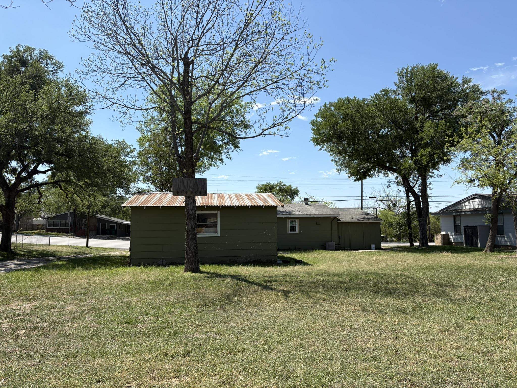 605 Ranch Road 1431 Marble Falls, TX 78654 - Photo 4 of 6