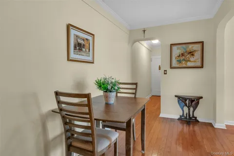 $328,000 | 920 Pelhamdale Avenue, Unit A2H, Pelham, NY 10803