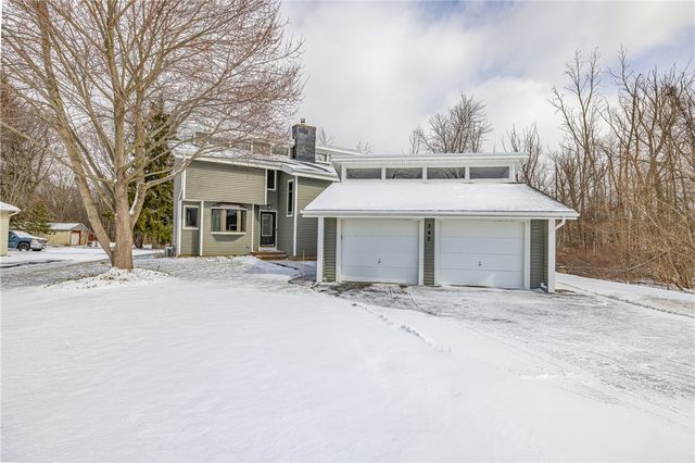 $345,000 | 242 Ogden Parma Town Line Road, Parma, NY 14559