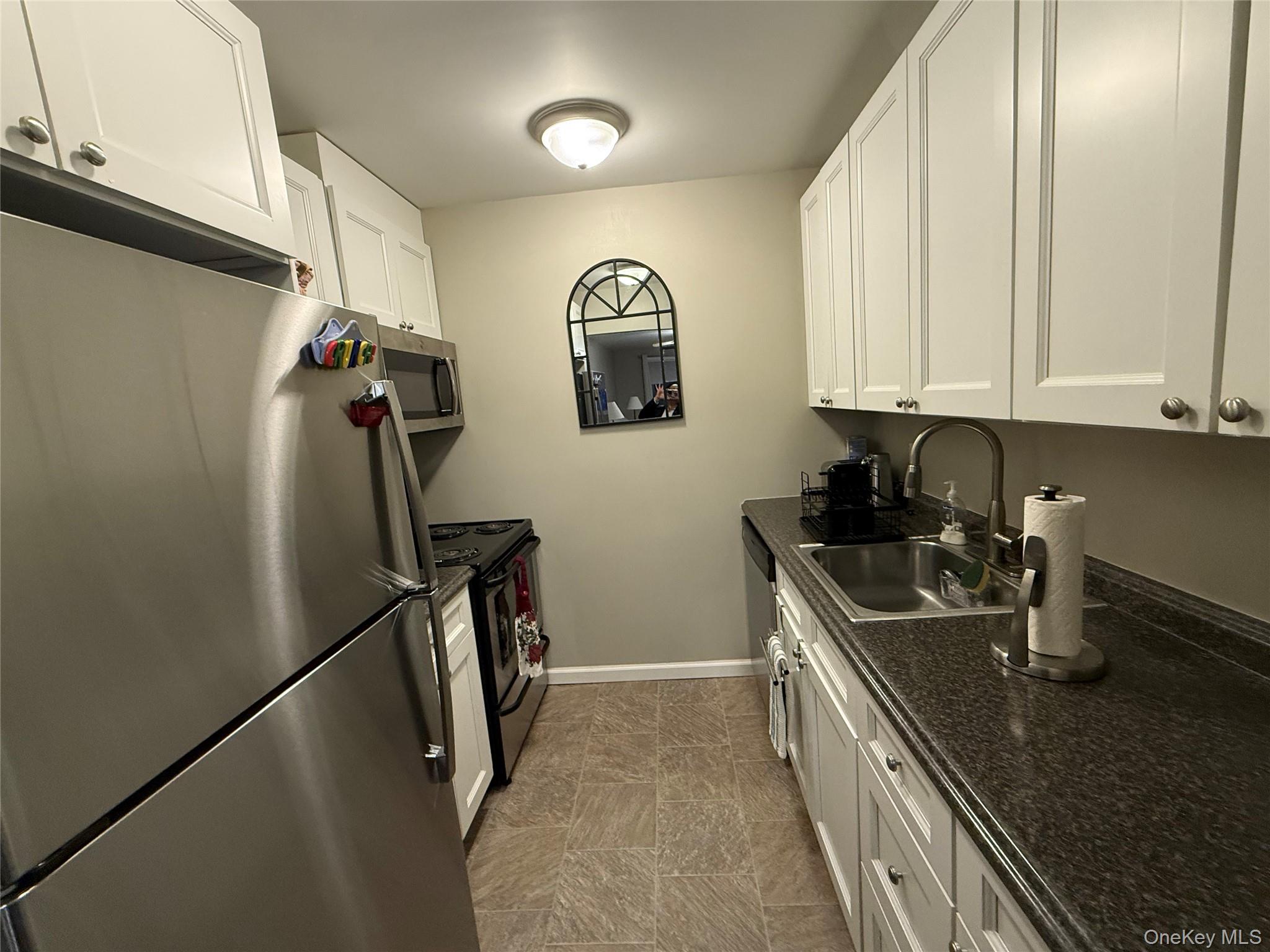 1008 McIntosh Place, Unit 10H Newburgh, NY 12550 - Photo 7 of 22