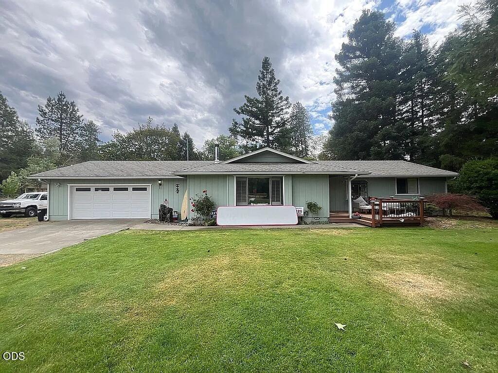 8122 New Hope Road Grants Pass, OR 97527 - Photo 1 of 26