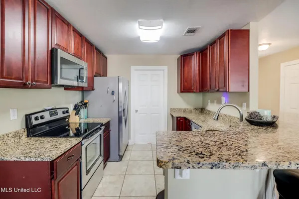 $343,500 | 1061 East McHenry Road, Perkinston, MS 39573