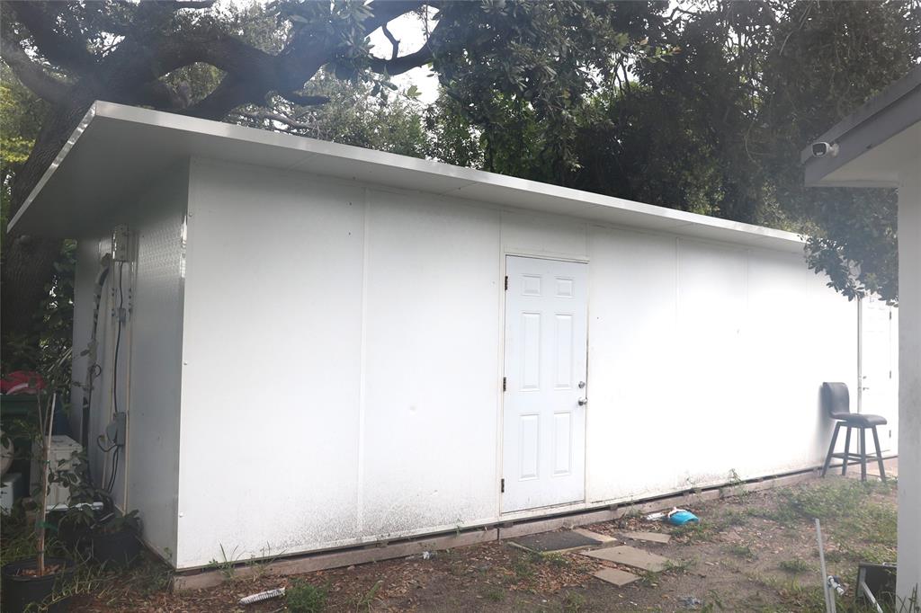 3075 Northwest 68th Street Miami, FL 33147 - Photo 19 of 24