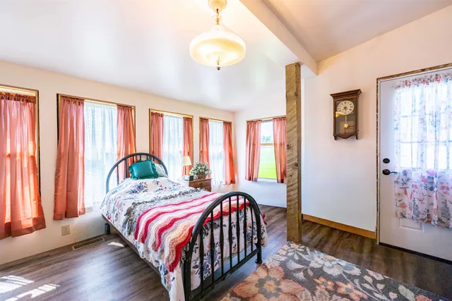 $359,900 | 30085 Kelly Road, Ashland, WI 54806