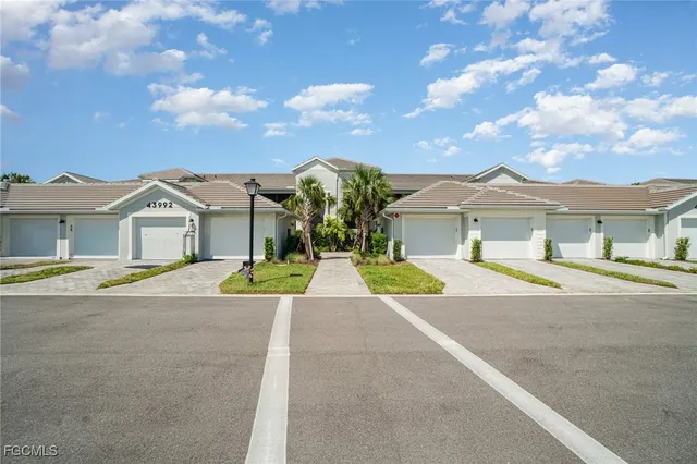 $310,000 | 43992 Boardwalk Loop, Unit 1516, Punta Gorda, FL 33982