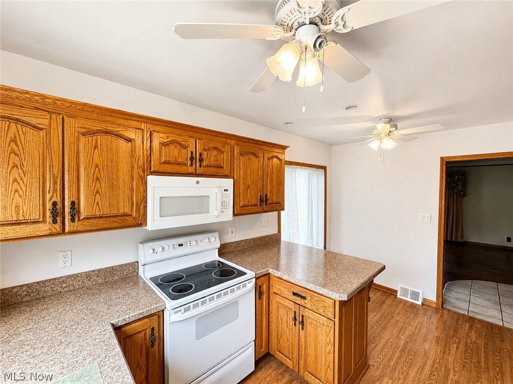 1359 West Sprague Road Broadview Heights, OH 44147 - Photo 8 of 35