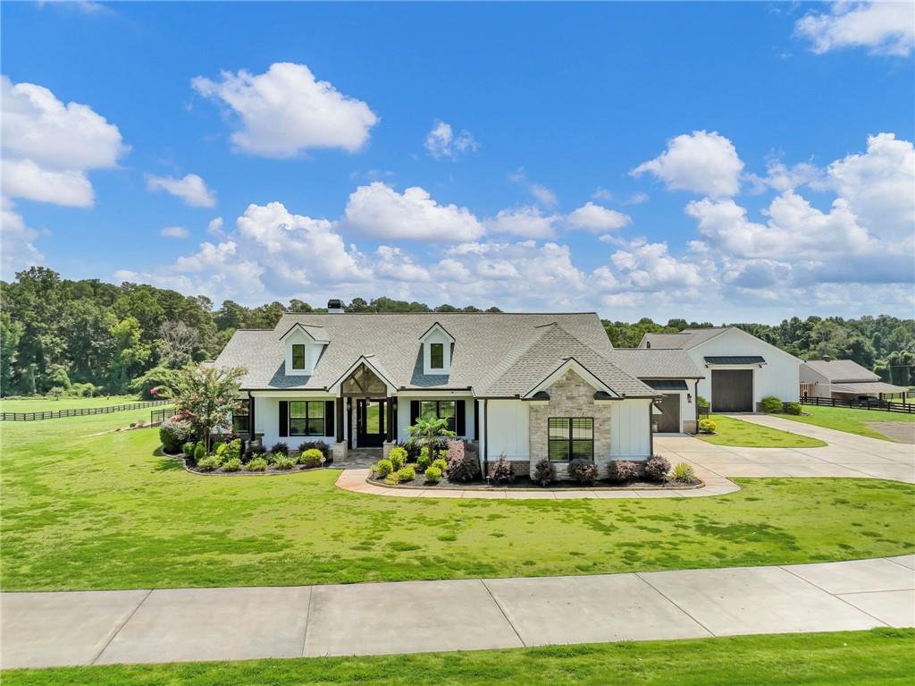 1044 Austin Road Winder, GA 30680 - Photo 2 of 87 Gallery Image 2