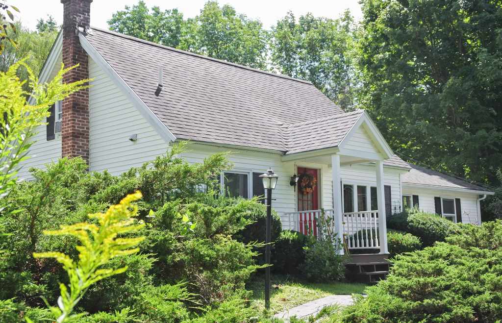 350 Oxbow Road Pittsford, VT 05763 - Photo 1 of 40