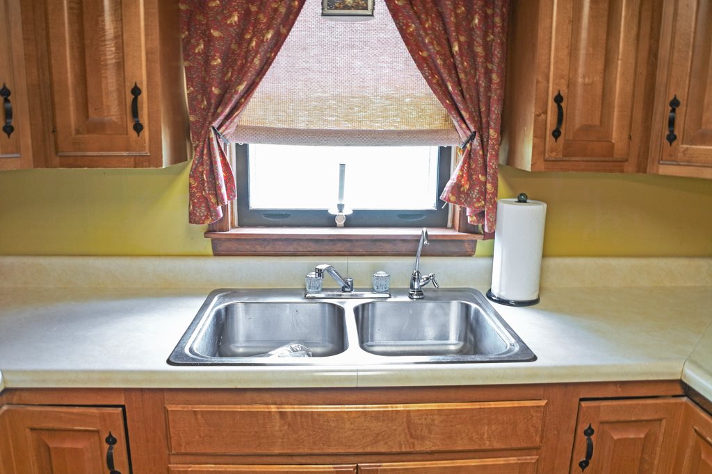350 Oxbow Road Pittsford, VT 05763 - Photo 13 of 40