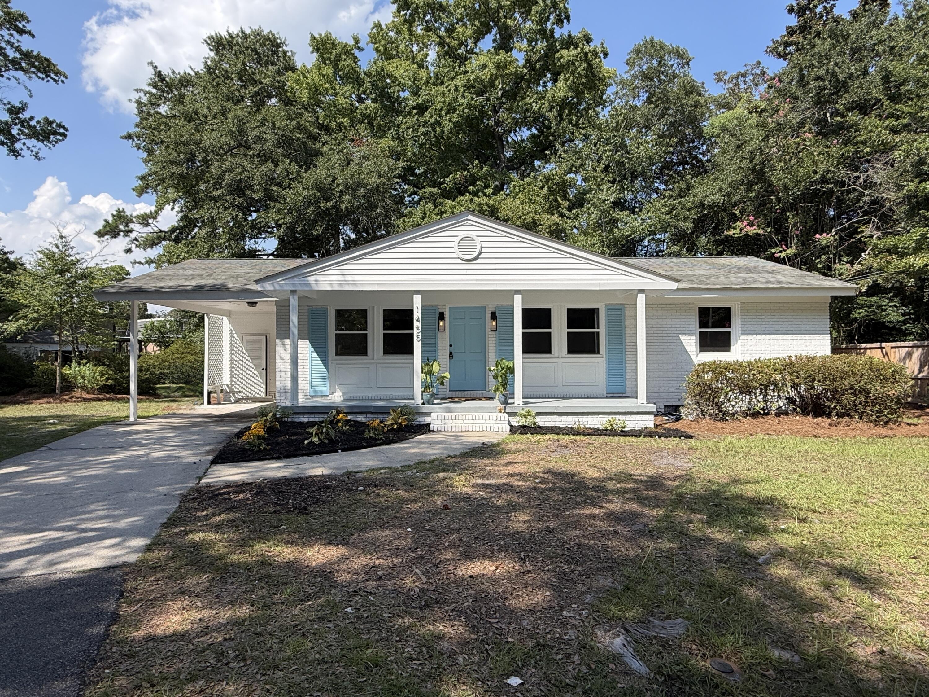 1455 Village Road Charleston, SC 29407 - Photo 2 of 50 IMG_8501