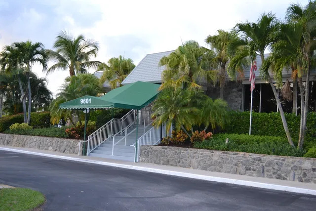 $1,850 | 18081 Southeast Country Club Drive, Unit BLDG 34 335, Jupiter, FL 33469