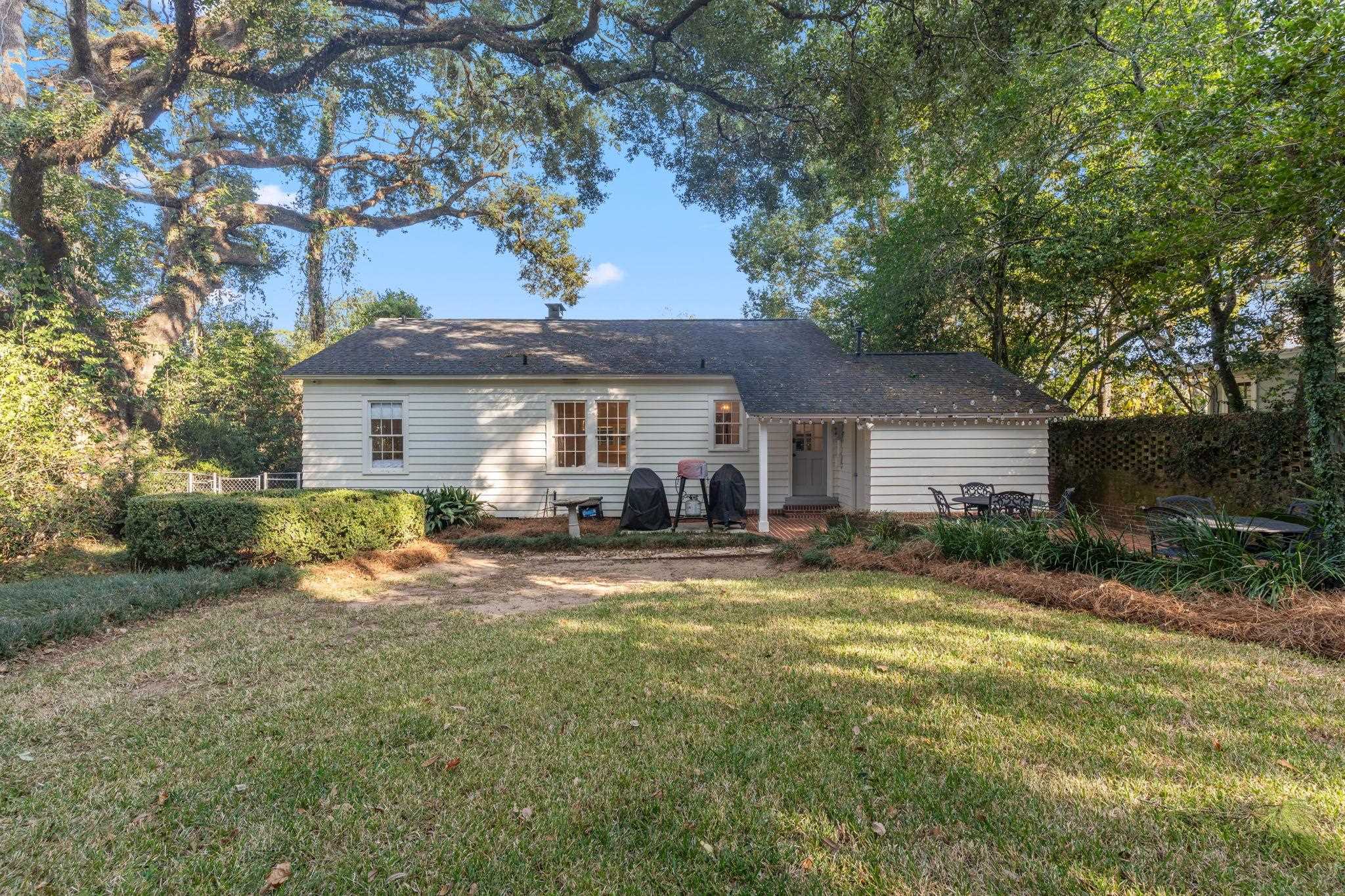 2056 Laurel Street Tallahassee, FL 32303 - Photo 2 of 54