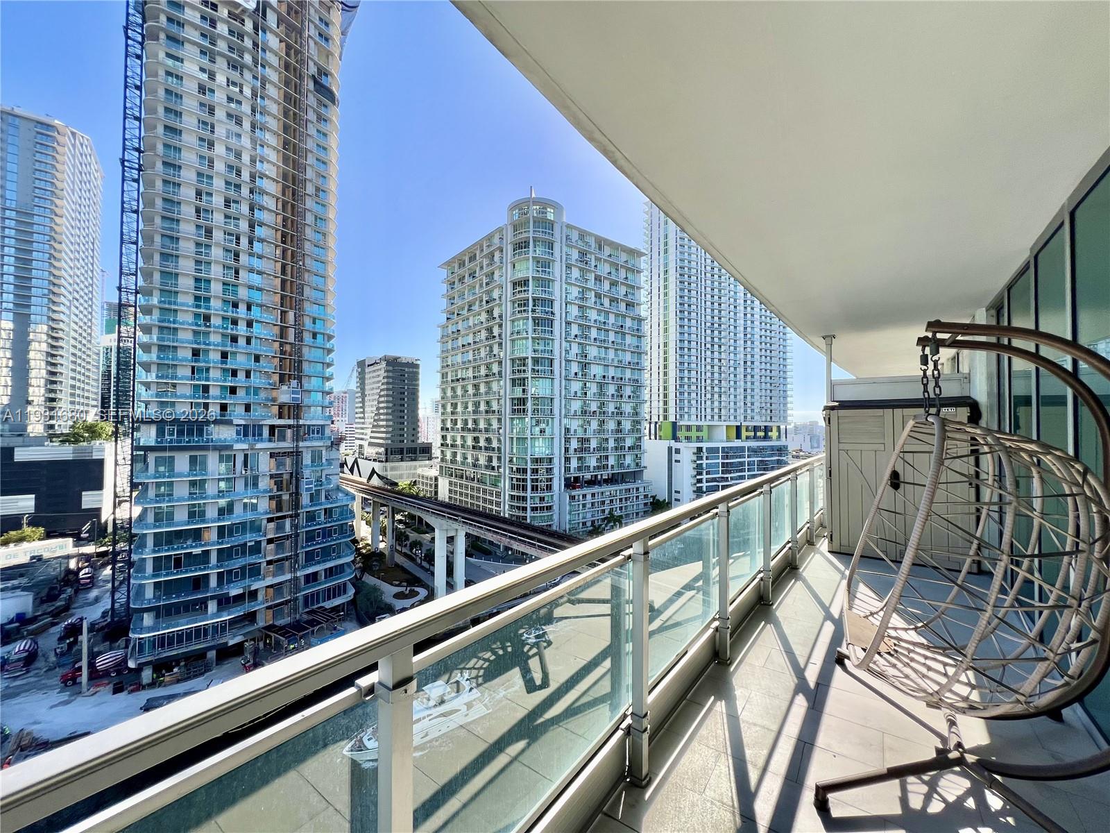 92 Southwest 3rd Street, Unit 1503 Miami, FL 33130 - Photo 15 of 37