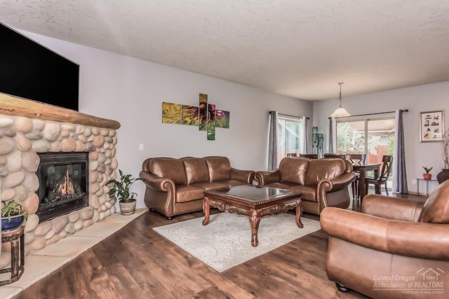 61363 Whitetail Street Bend, OR 97702 - Photo 5 of 25 Gallery Image 5