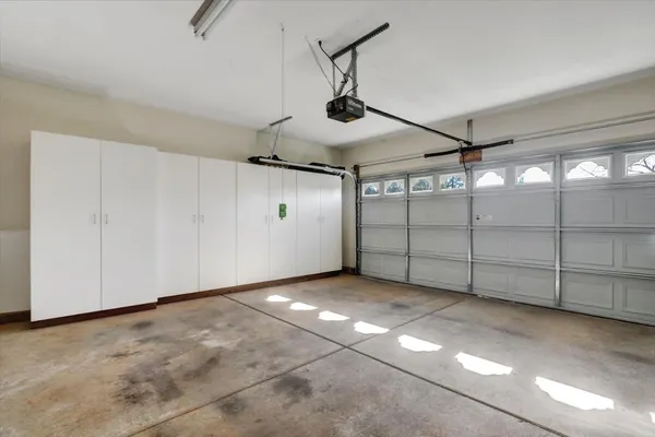 a view of a garage