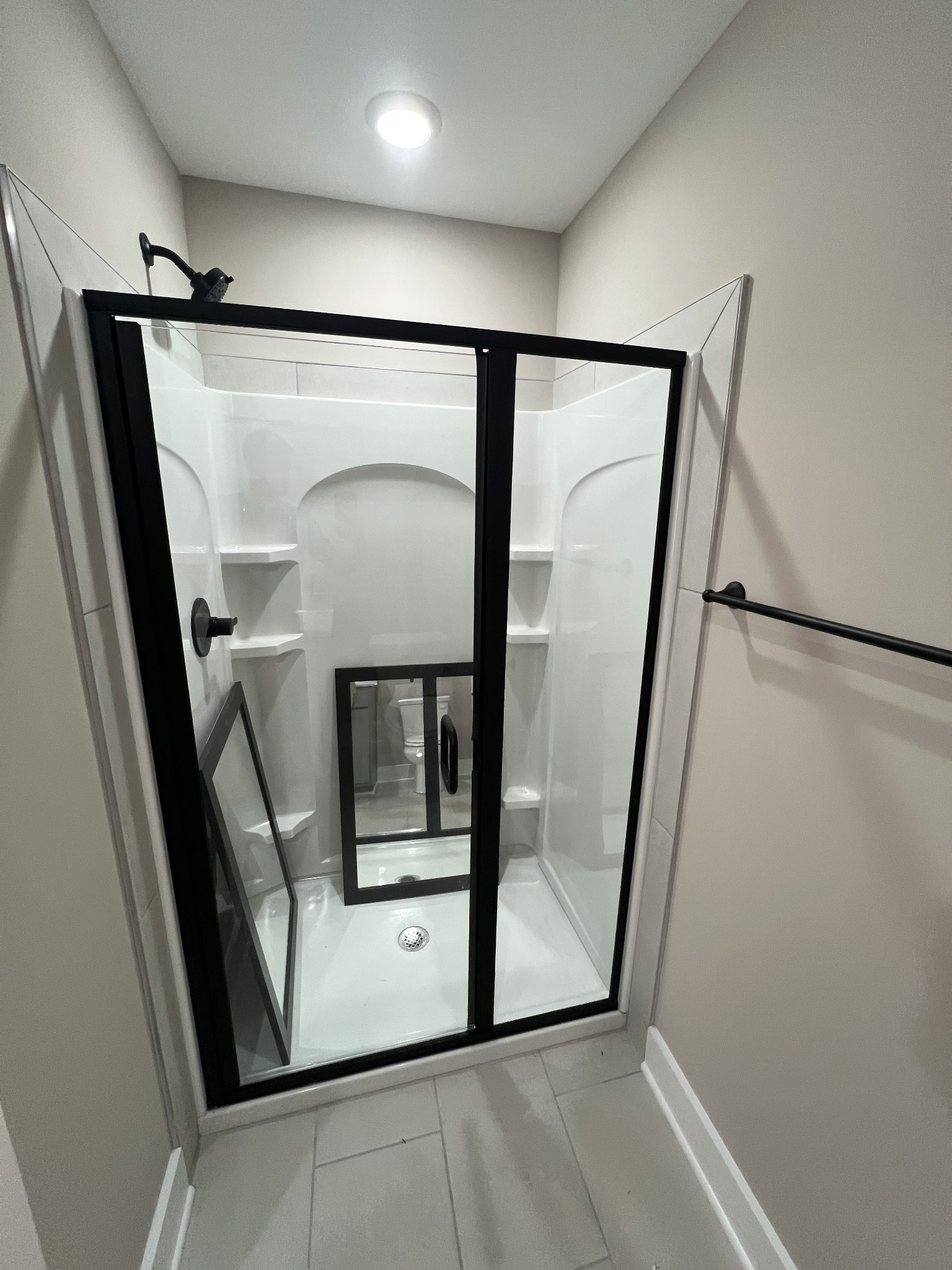 280 Cardinal Crk Drive Clarksville, TN 37040 - Photo 13 of 17 a view of an entryway with a door