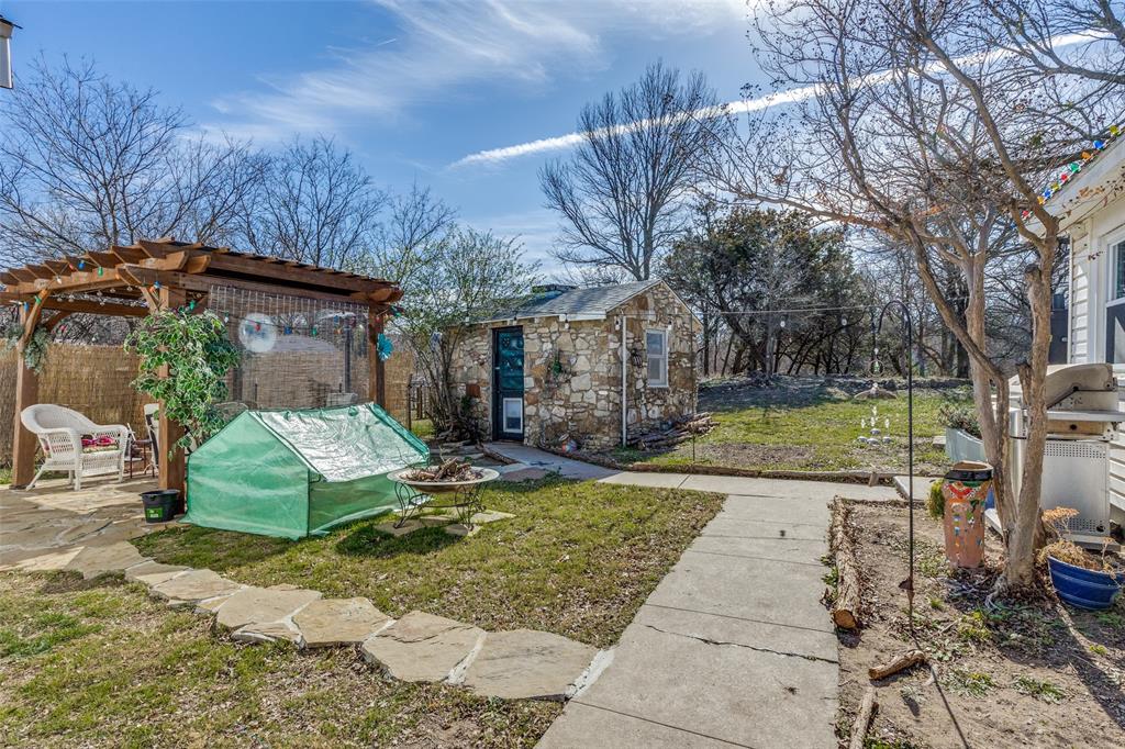 435 Elm Street Graham, TX 76450 - Photo 22 of 26