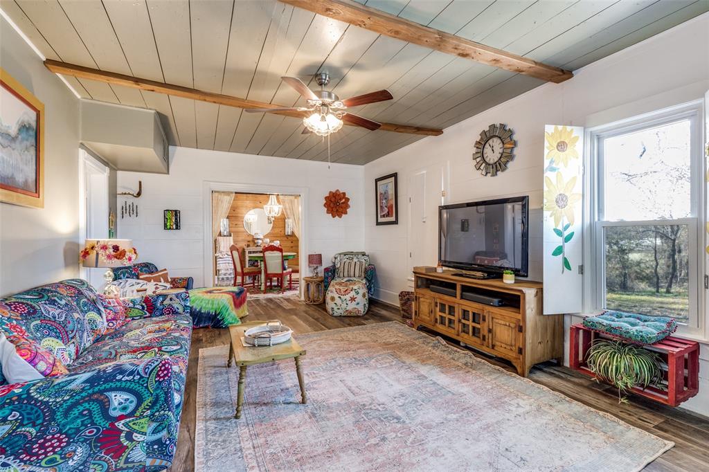 435 Elm Street Graham, TX 76450 - Photo 4 of 26