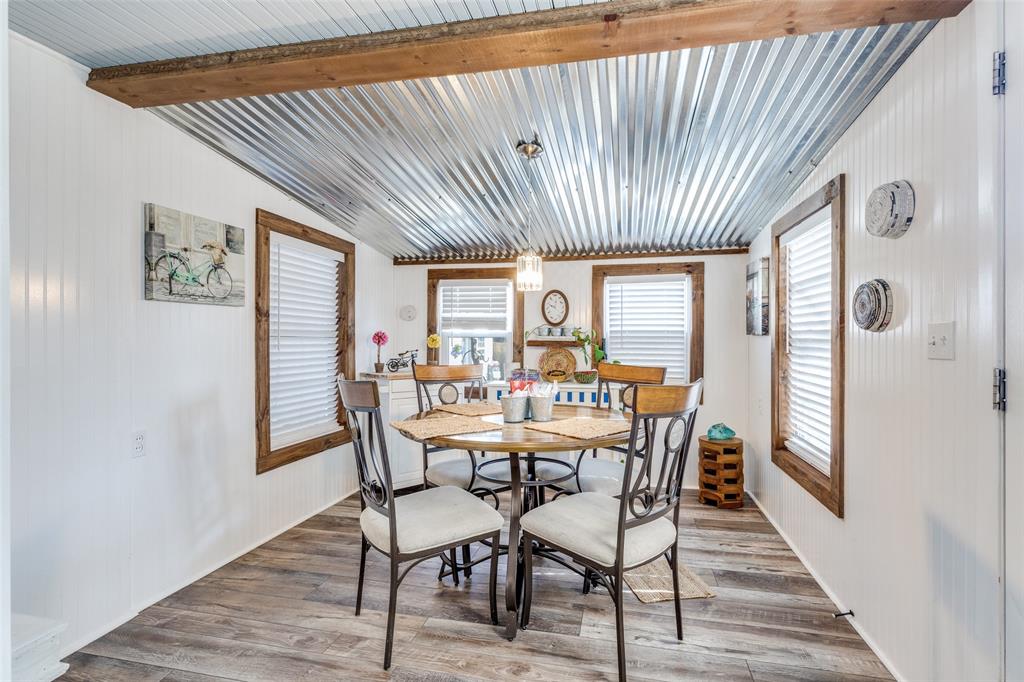 435 Elm Street Graham, TX 76450 - Photo 7 of 26