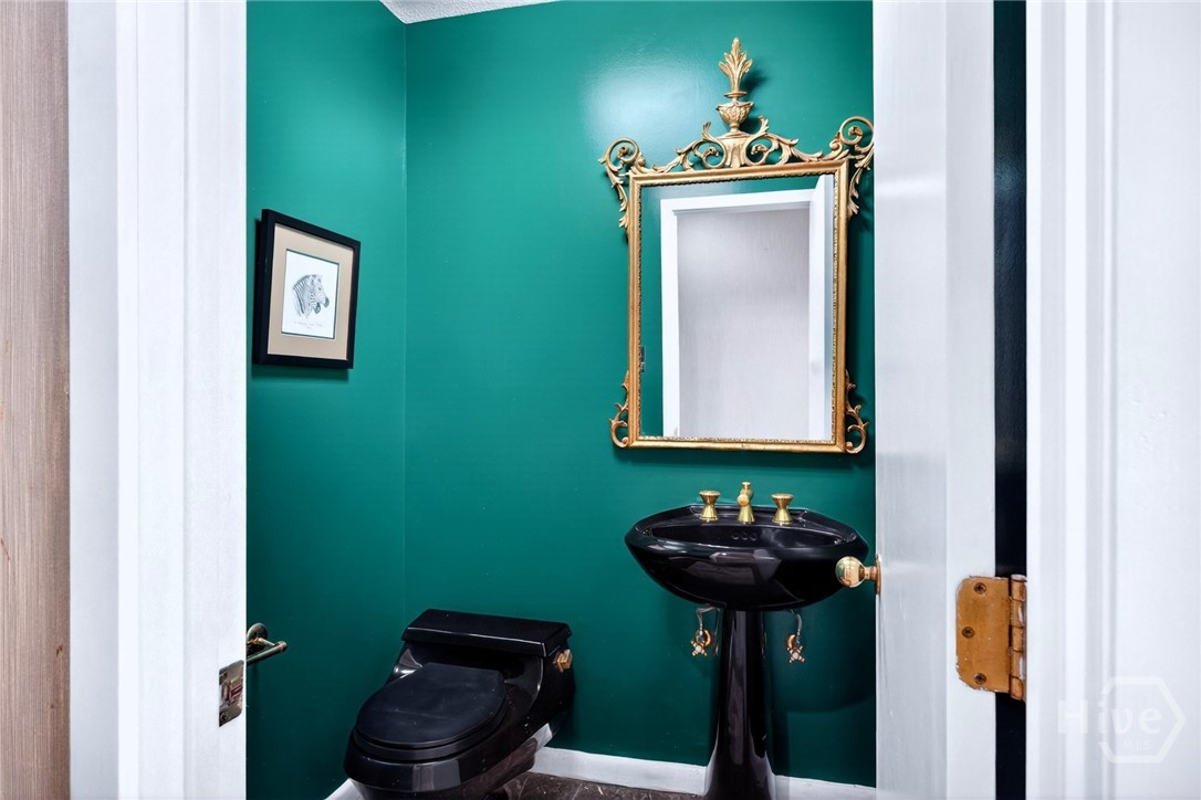 102 Stuart Street Savannah, GA 31405 - Photo 18 of 58