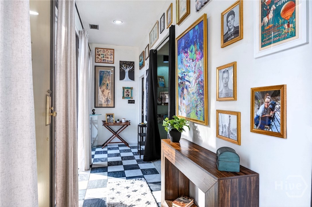 102 Stuart Street Savannah, GA 31405 - Photo 19 of 58