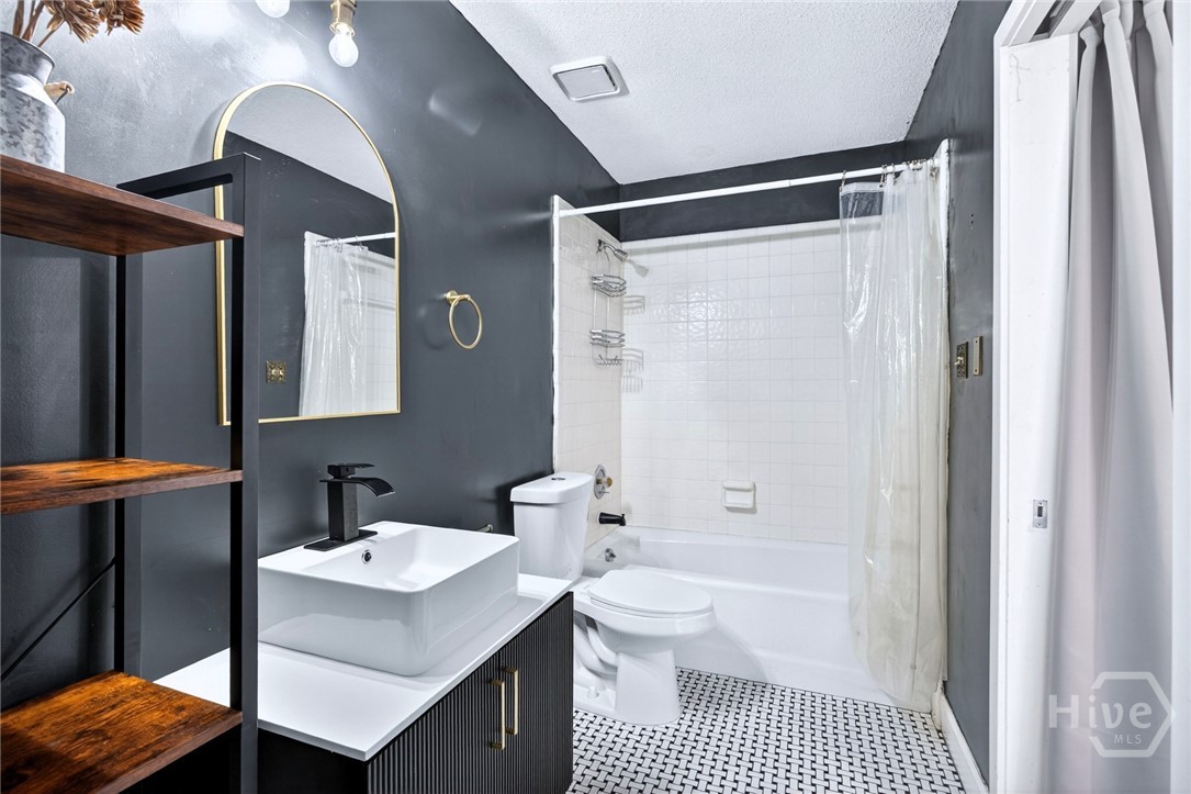 102 Stuart Street Savannah, GA 31405 - Photo 36 of 58