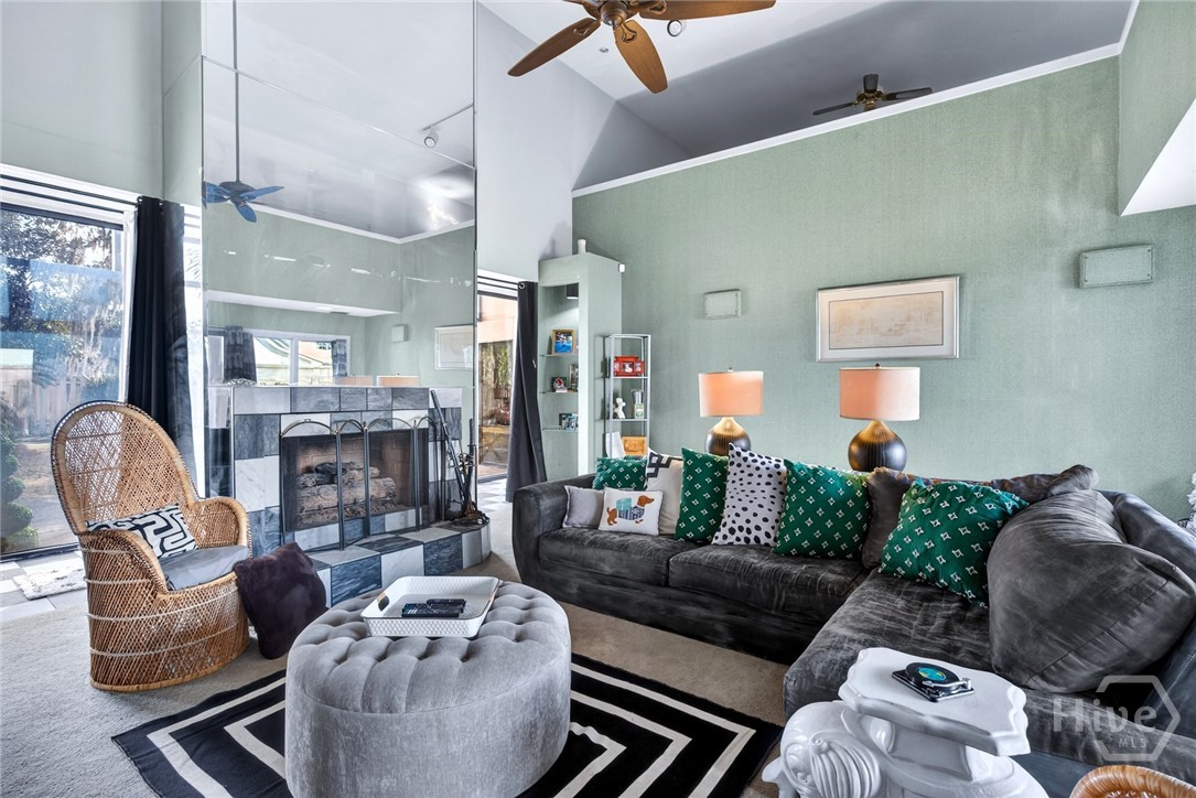 102 Stuart Street Savannah, GA 31405 - Photo 10 of 58