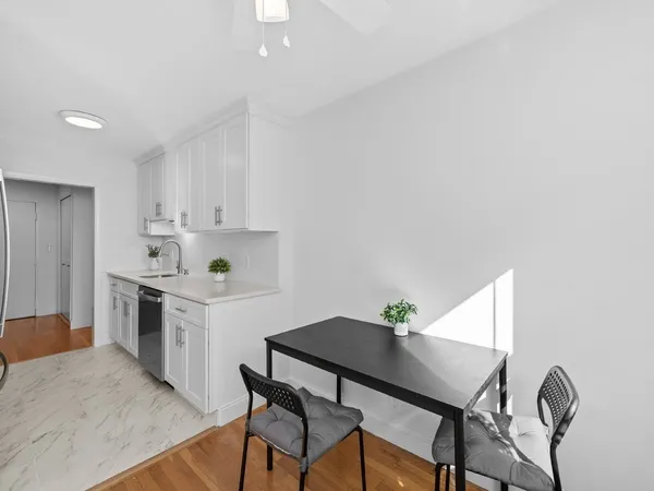 $3,400 | 131 Sewall Avenue, Unit 6, Brookline, MA 02446