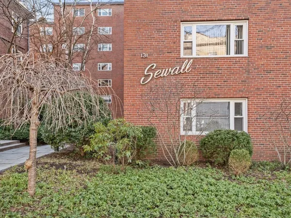 $3,400 | 131 Sewall Avenue, Unit 6, Brookline, MA 02446
