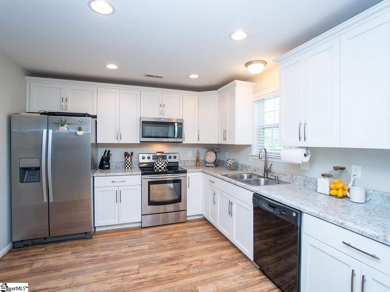 983 Echo Ridge Drive Duncan, SC 29334 - Photo 6 of 27 Gallery Image 6