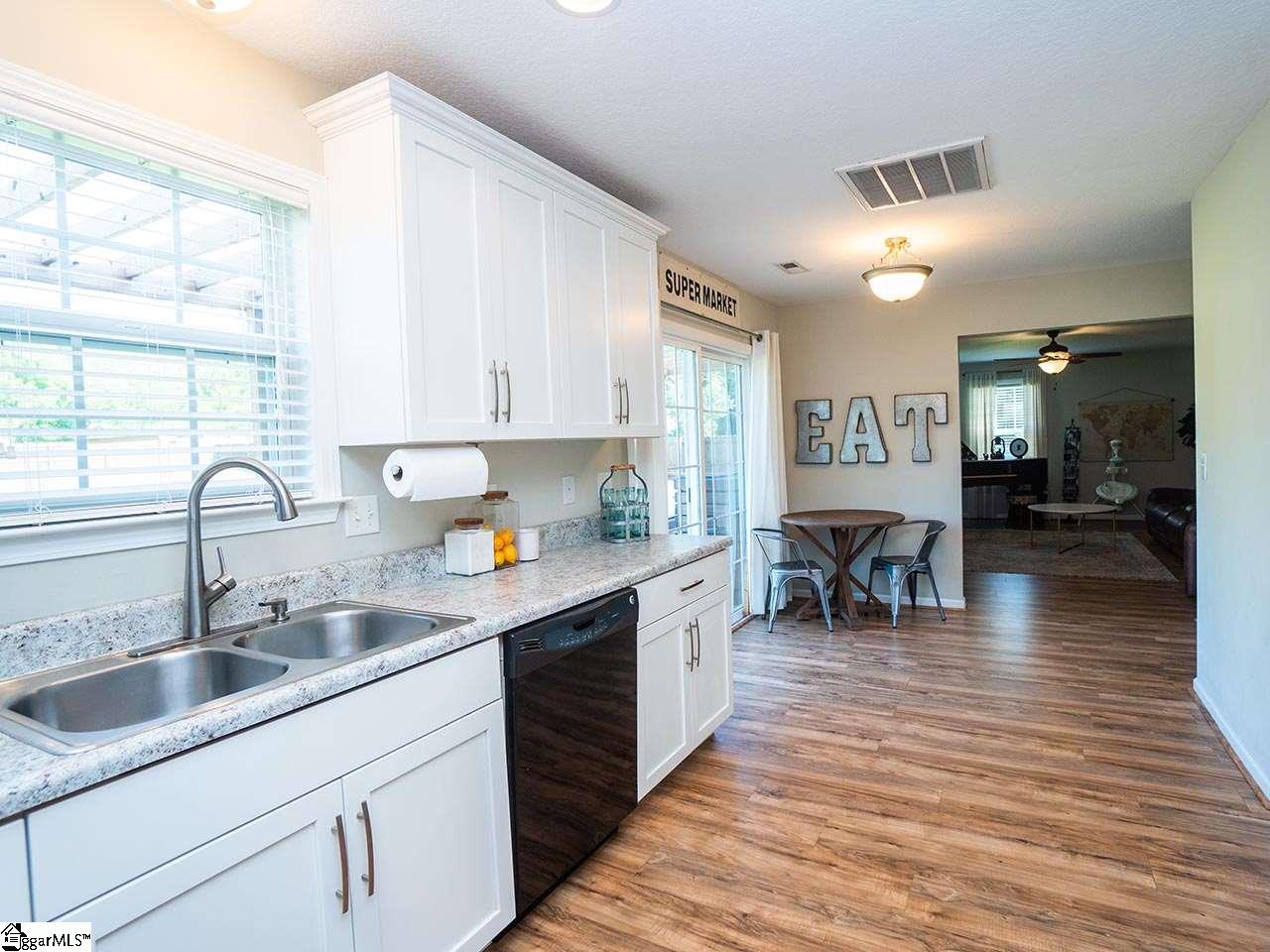 983 Echo Ridge Drive Duncan, SC 29334 - Photo 8 of 27 Gallery Image 8