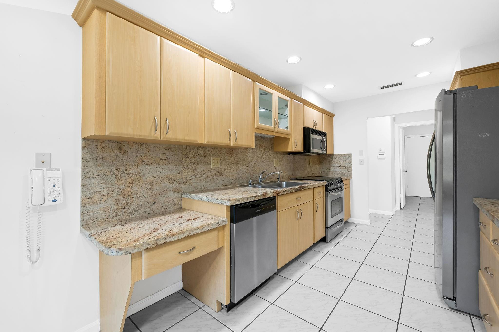 6053 Petaluma Drive Boca Raton, FL 33433 - Photo 17 of 33 Photo 17