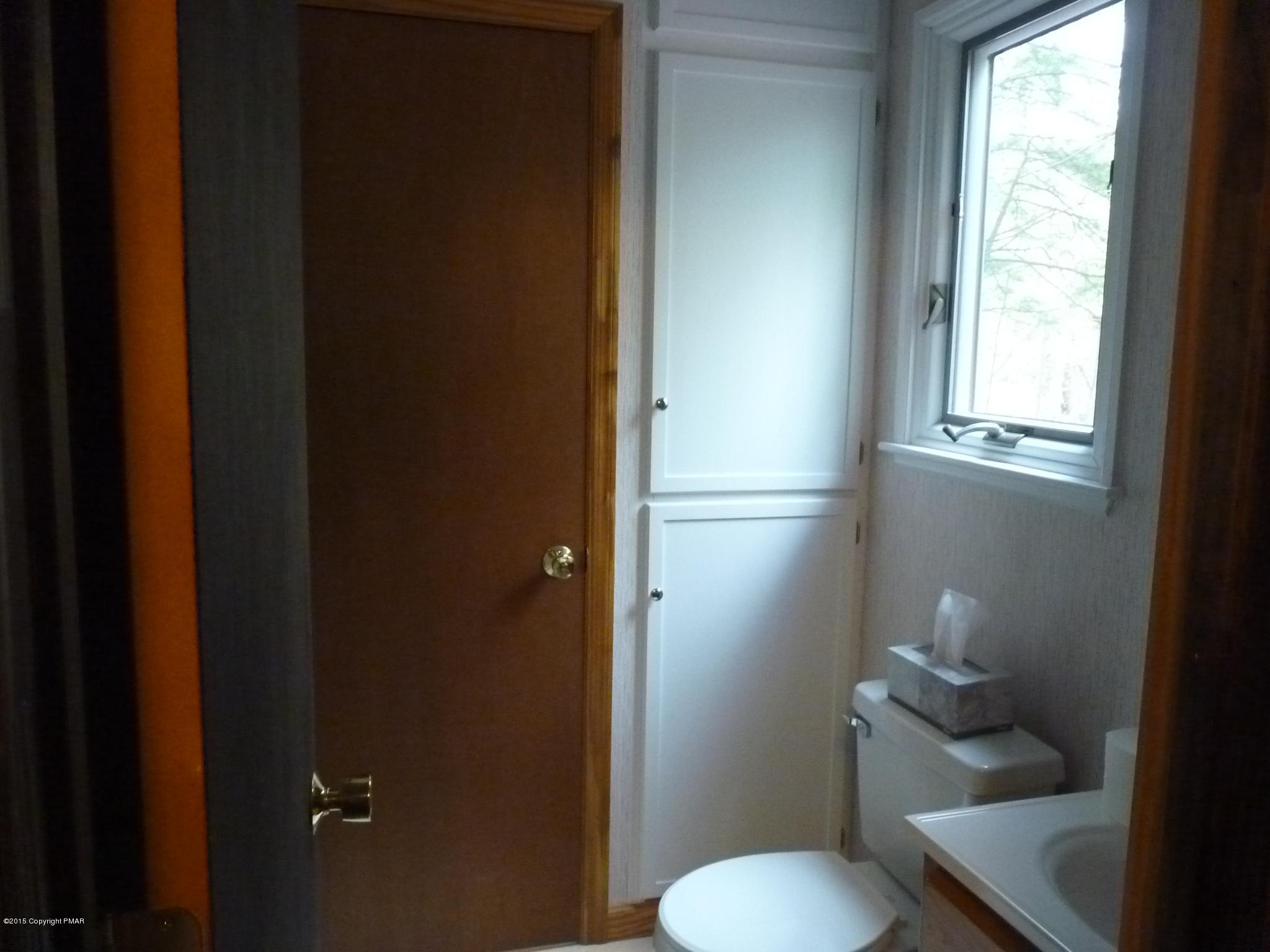 126 King Arthur Road Pocono Lake, PA 18347 - Photo 9 of 20 P1080136