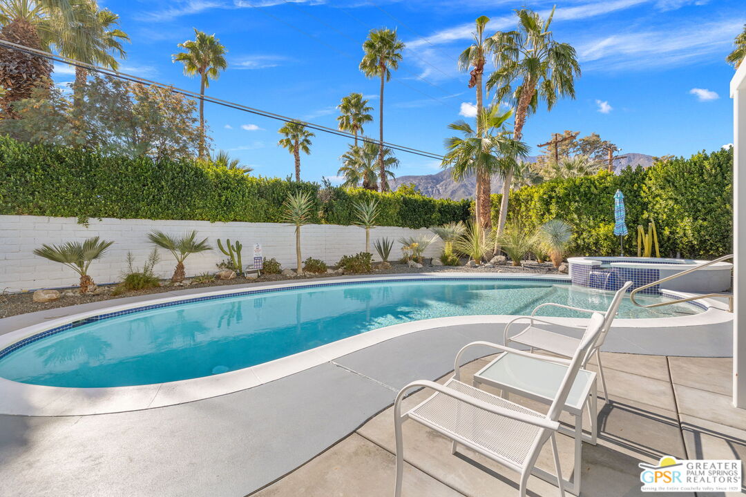 805 East Garden Road Palm Springs, CA 92262 - Photo 17 of 44