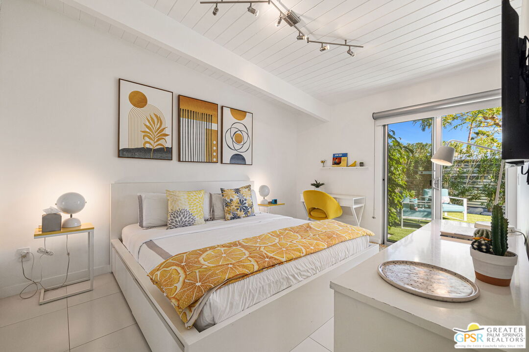 805 East Garden Road Palm Springs, CA 92262 - Photo 35 of 44