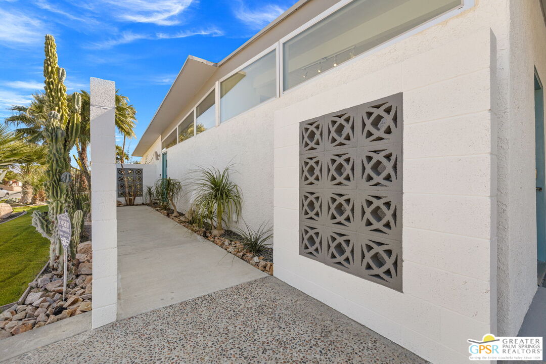 805 East Garden Road Palm Springs, CA 92262 - Photo 9 of 44