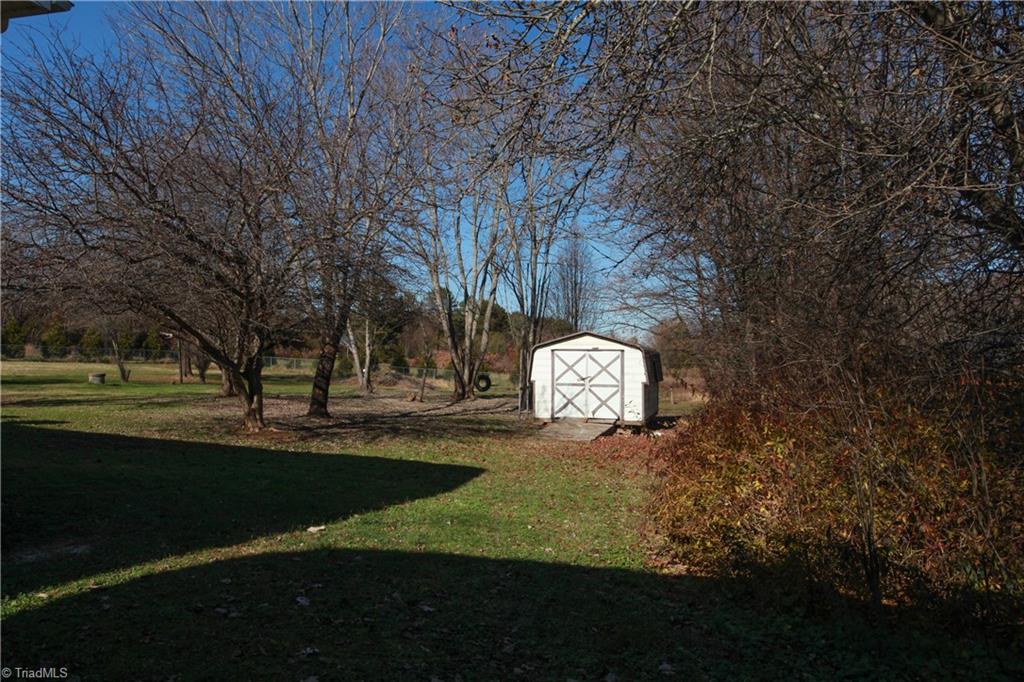 8040 National Service Road Colfax, NC 27235 - Photo 15 of 18