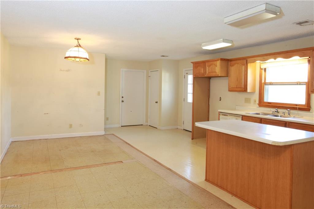 8040 National Service Road Colfax, NC 27235 - Photo 9 of 18