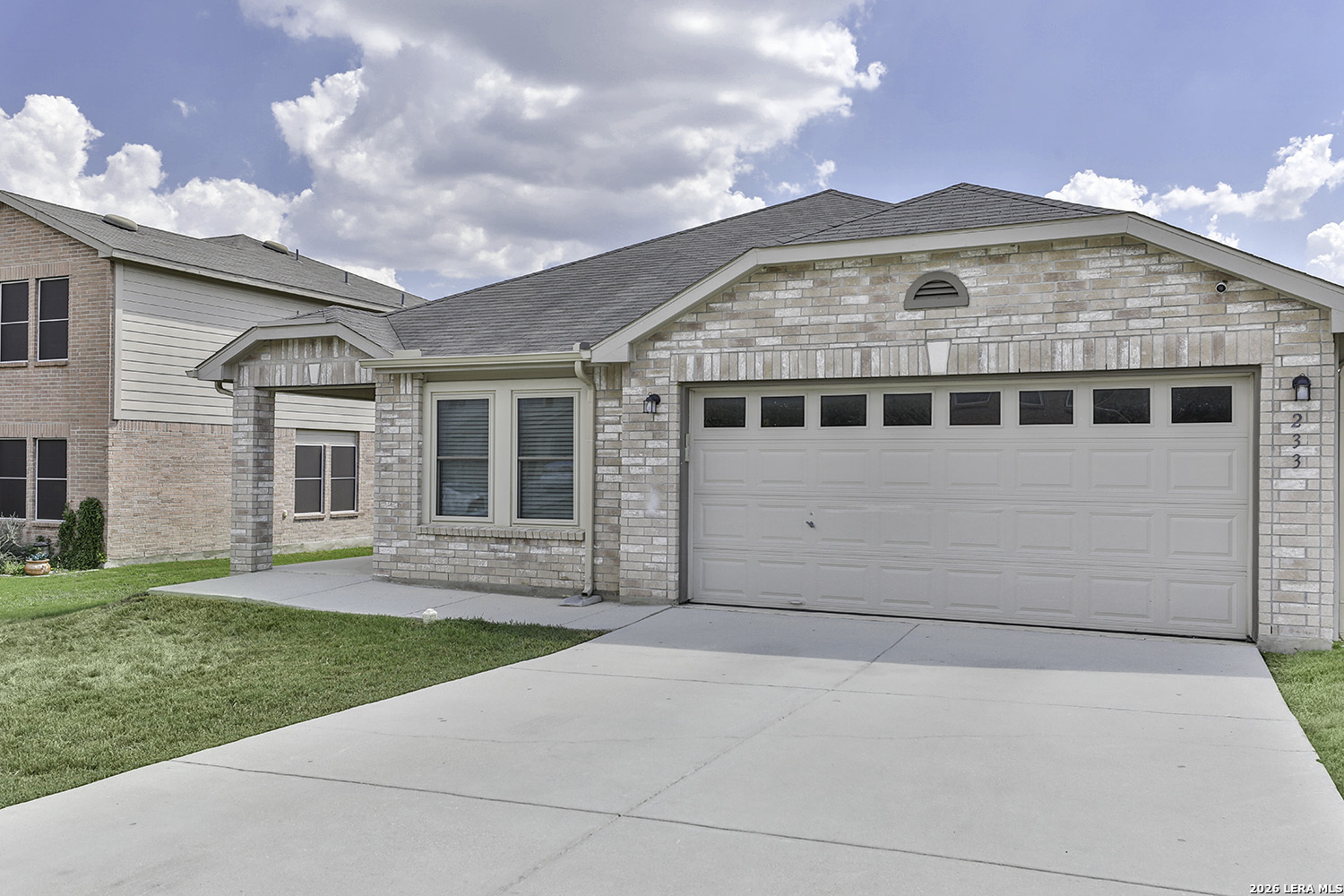 233 North Willow Way Cibolo, TX 78108 - Photo 2 of 23