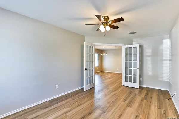 $1,950 | 233 North Willow Way, Cibolo, TX 78108