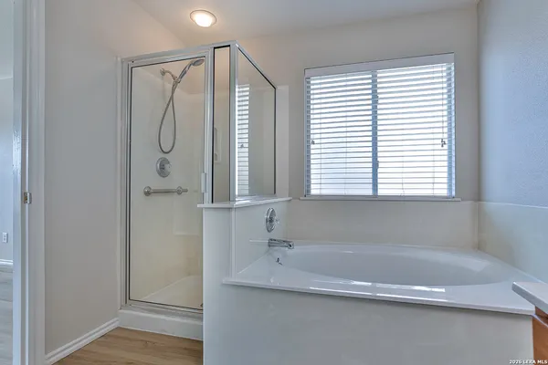 $1,950 | 233 North Willow Way, Cibolo, TX 78108