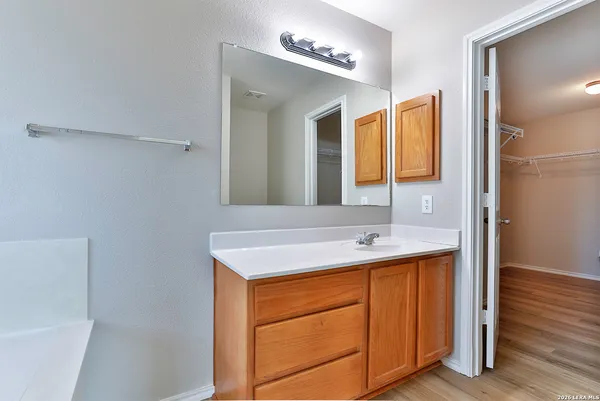 $1,950 | 233 North Willow Way, Cibolo, TX 78108