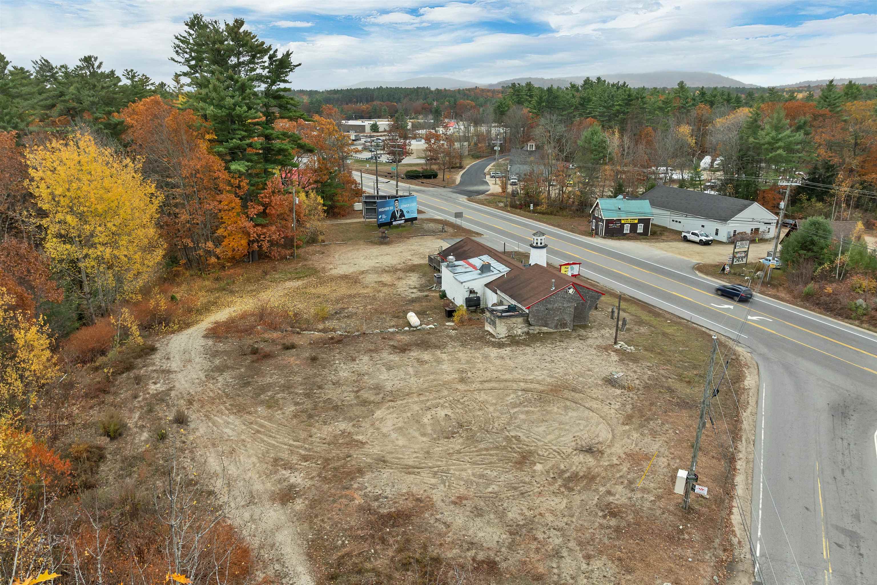 954 Highway 16 Ossipee, NH 03864 - Photo 7 of 14
