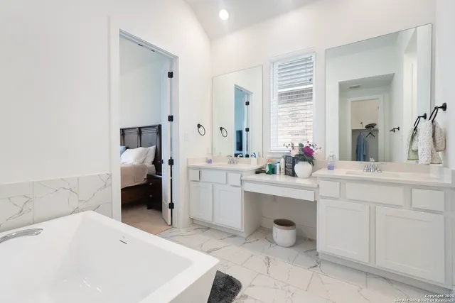 $639,900 | 119 Huntwick Drive, Boerne, TX 78006