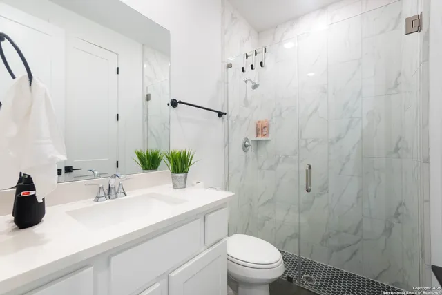 $639,900 | 119 Huntwick Drive, Boerne, TX 78006