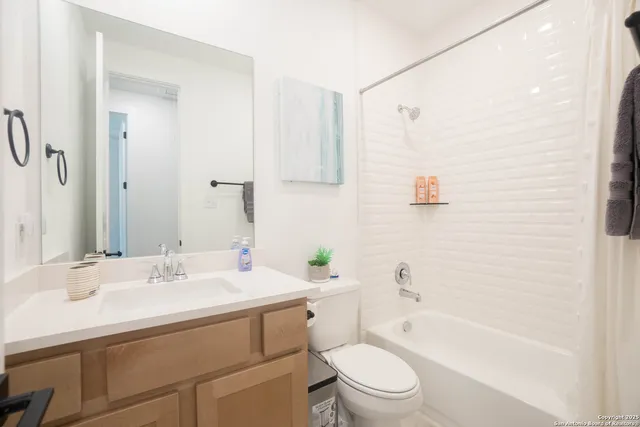 $639,900 | 119 Huntwick Drive, Boerne, TX 78006