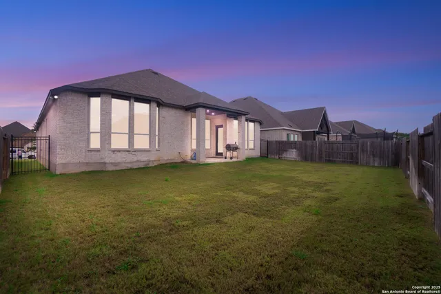 $639,900 | 119 Huntwick Drive, Boerne, TX 78006